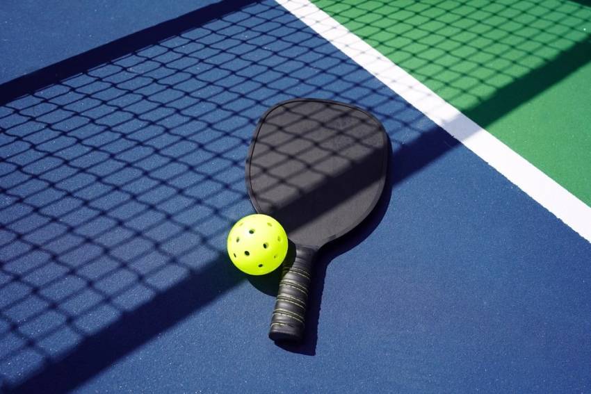 Một vài lưu ý khi bảo quản và vệ sinh vợt pickleball